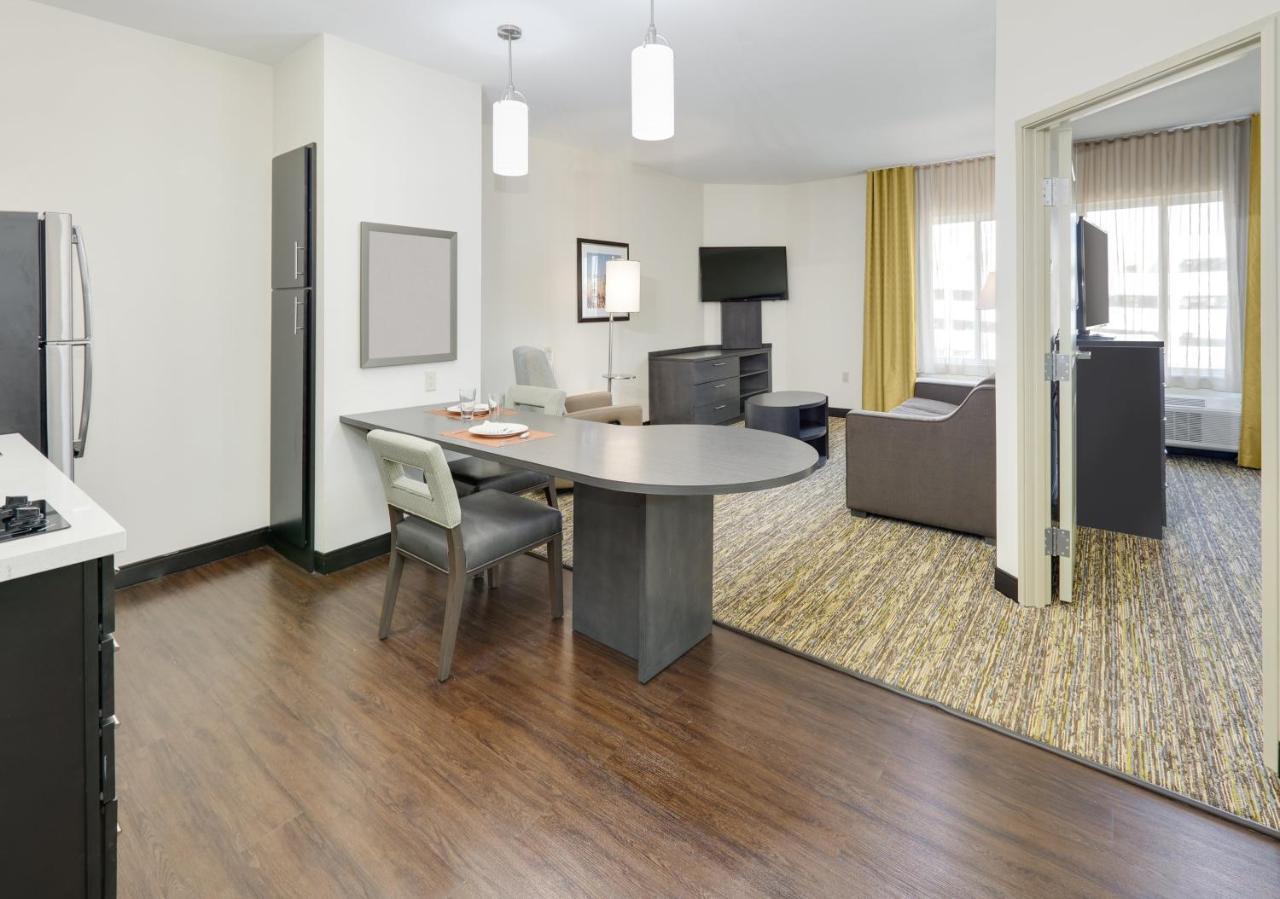 Candlewood Suites Dallas Nw - Farmers Branch By Ihg Exterior photo